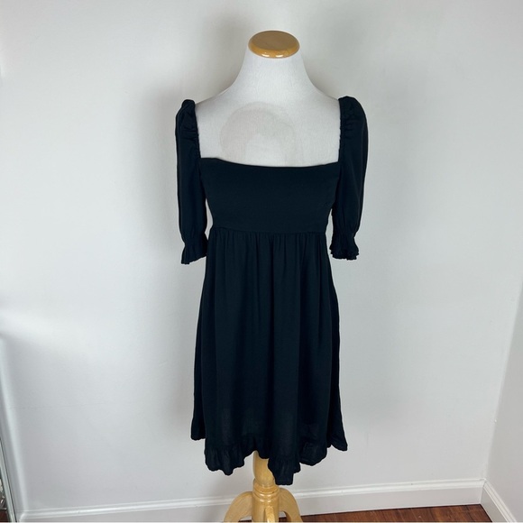 Aritzia Dresses & Skirts - Aritzia Wilfred Black Babydoll Dress Puff Sleeves Size S
